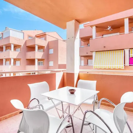 Castillo-playa * Denia