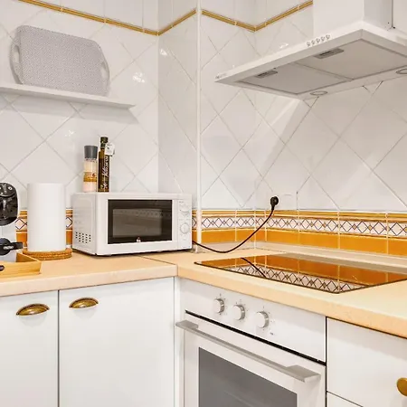 Castillo-playa * Denia